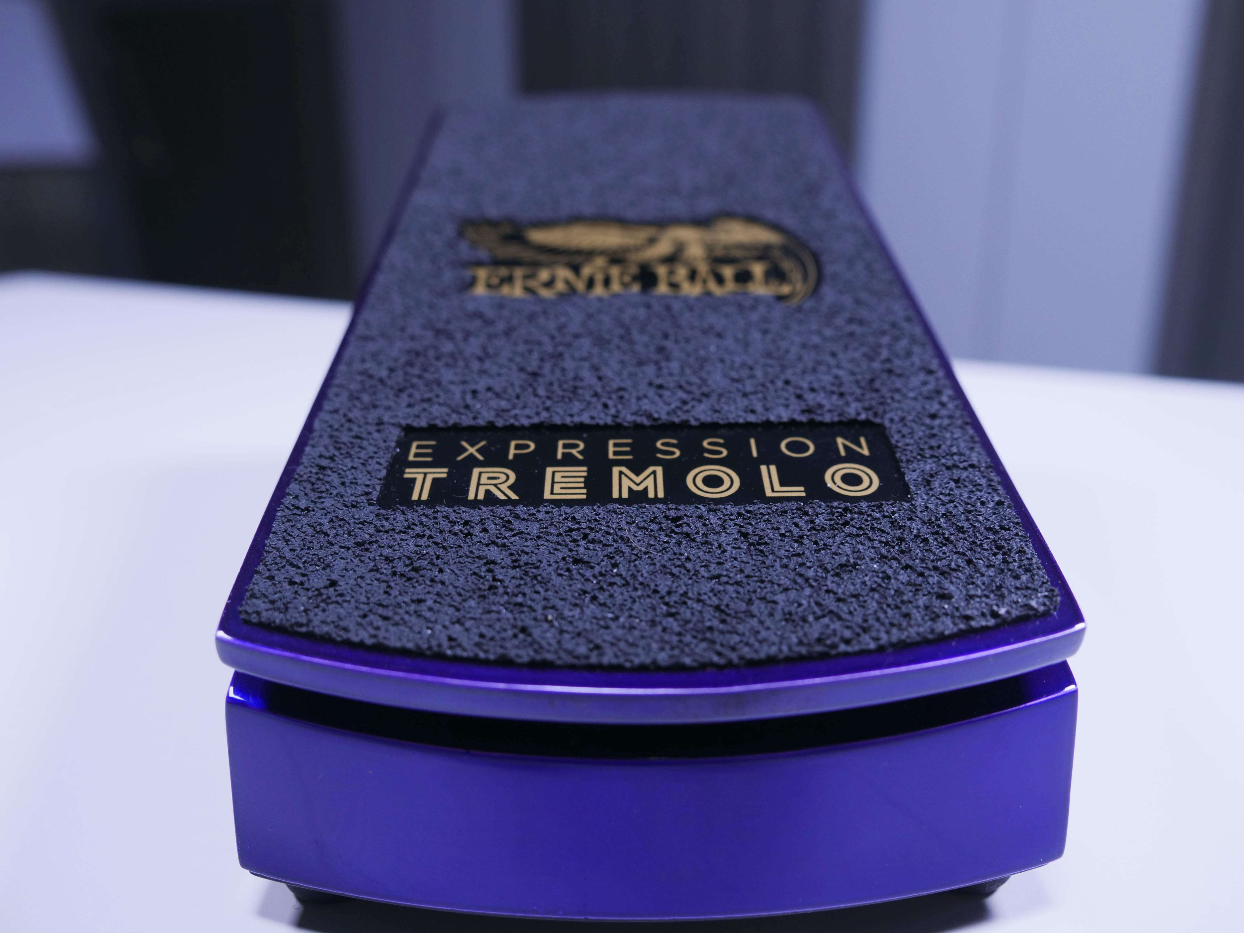 Review de Ernie Ball Expression Tremolo